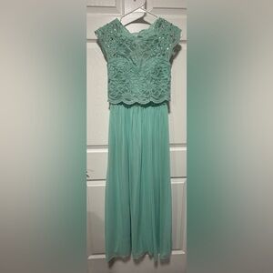 Jodi Kristopher Mint Green Lace Formal Dress. Size 1.